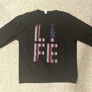 This is a black sweatshirt by Independent Training Company size Large